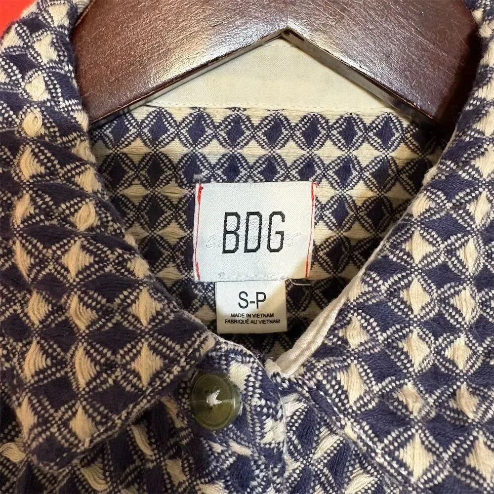 BDG Urban Outfitters‎ Women's Oversized Button-Up Shirt S - Picture 2 of 6